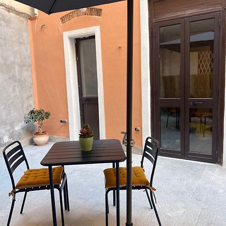 Domus Catania Centro Villa ภายนอก รูปภาพ