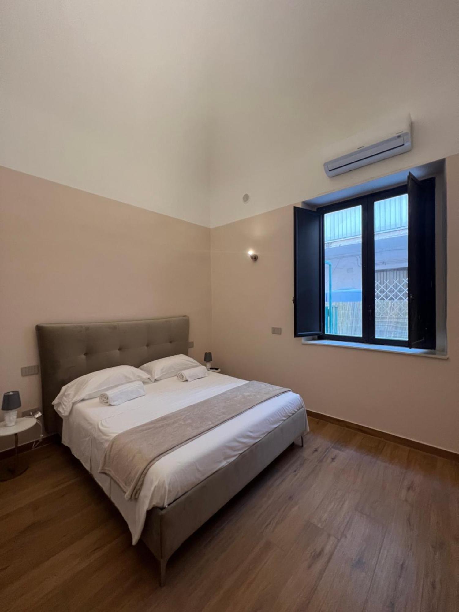 Domus Catania Centro Villa ภายนอก รูปภาพ